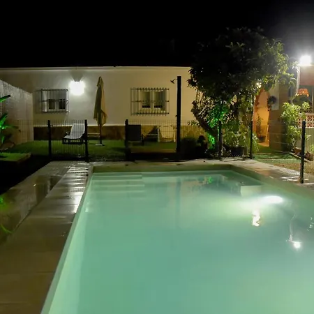 Будинок відпочинку Casa Manria En Conil Con Piscina, Hasta 6 Personas Коніль-де-ла-Фронтера
