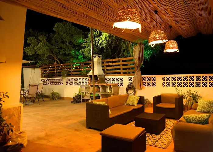 Casa Manria En Conil Con Piscina, Hasta 6 Personas Vakantiehuis